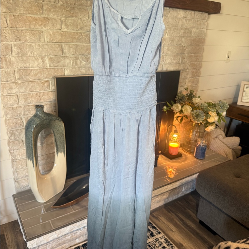 Source Unknown Light Blue Sleeveless Smocked-Wais… - image 1